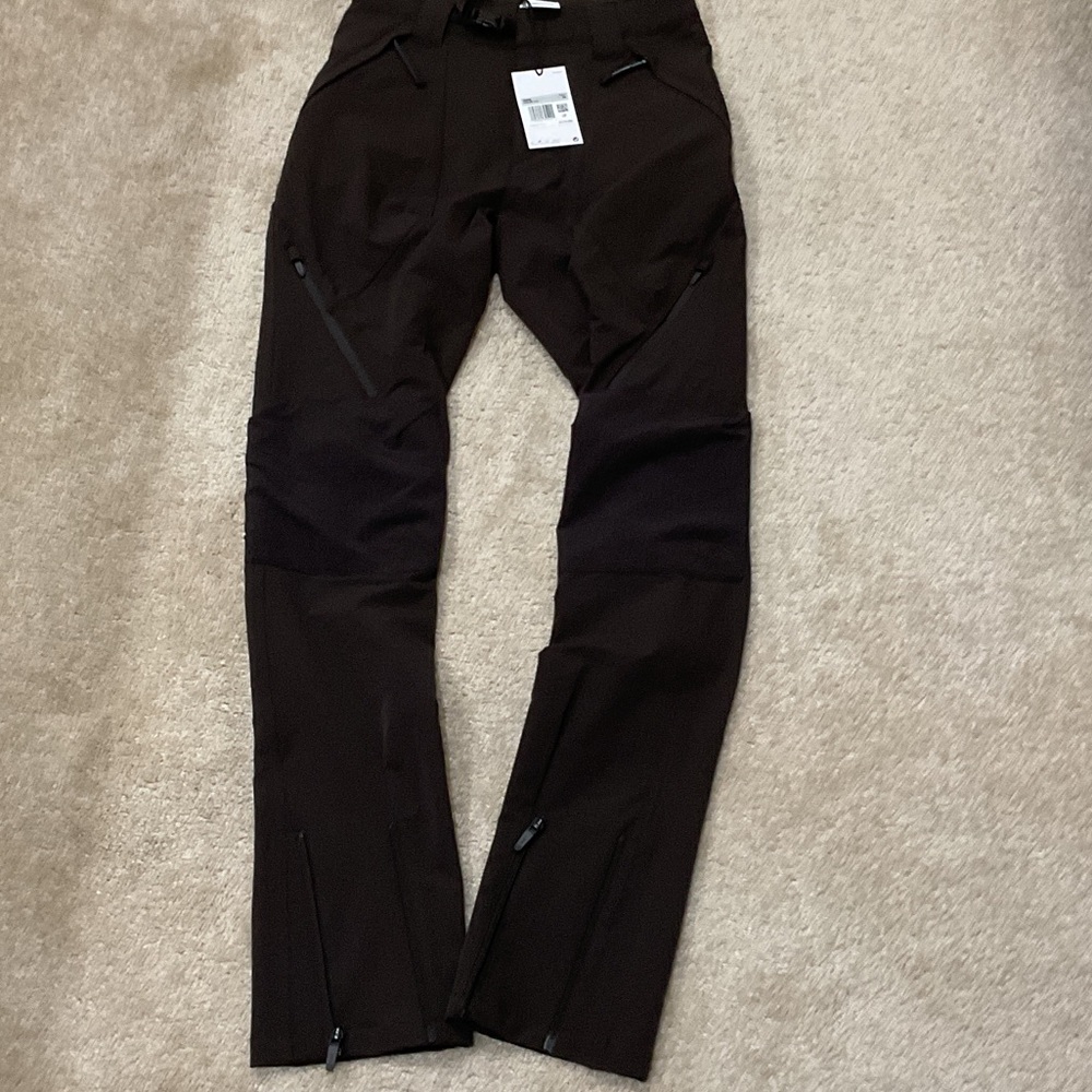 Nike Men's Dark Brown Cargo Pants